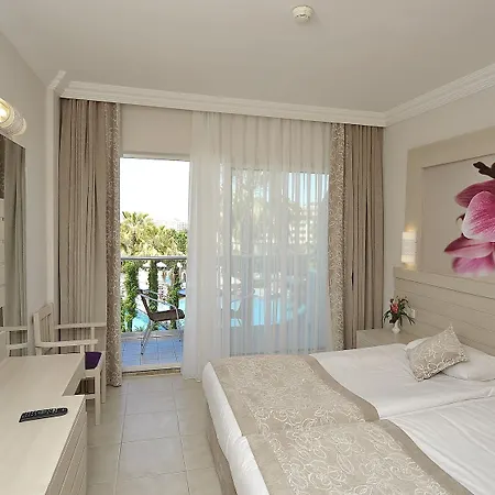 Seaden Corolla מלון