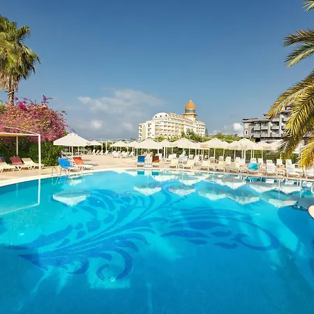 Seaden Corolla מלון סייד