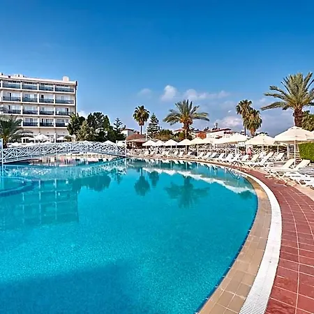 Seaden Corolla Hotel Side