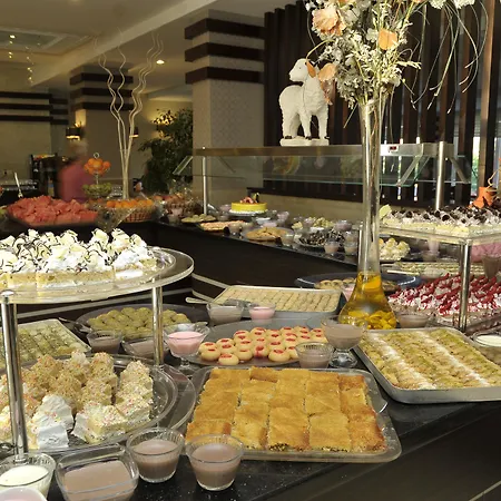 Seaden Corolla Hotel