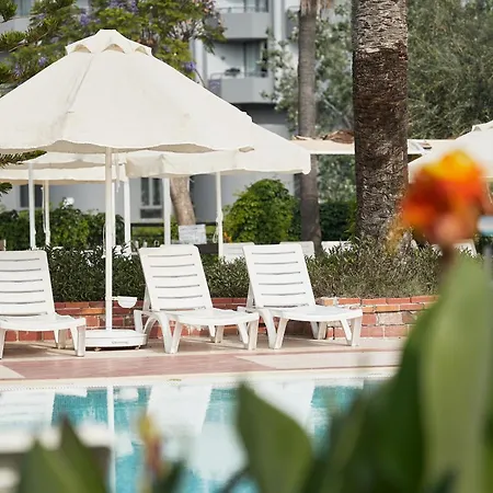 Seaden Corolla Hotel Side