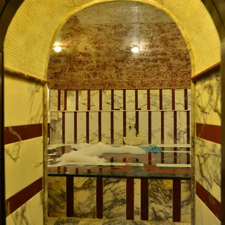 Seaden Corolla 4* Side